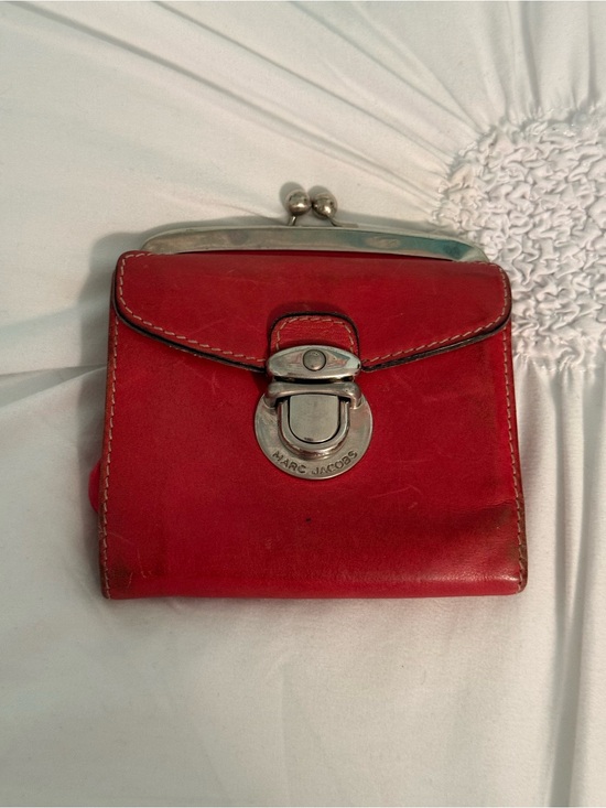 Marc Jacobs Handbags - Marc Jacobs Kiss Lock Red Leather Coin Pouch Wallet